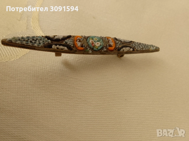 Автентична старинна брошка, която е ръчно изработена от цветно Венецианско стъкло - Венецианска моза, снимка 13 - Антикварни и старинни предмети - 51769548