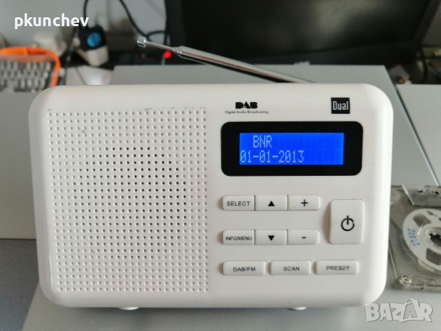 Радиоприемник DUAL DAB2, снимка 2 - Радиокасетофони, транзистори - 36261690