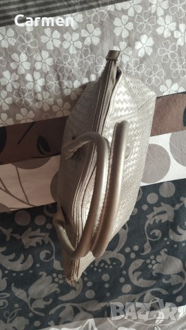 Дамска чанта, снимка 6 - Чанти - 33846366