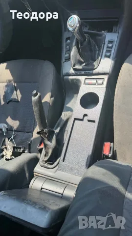 BMW E46 Безжично зарядно + Cup Holder — 12V, снимка 2 - Аксесоари и консумативи - 56243944