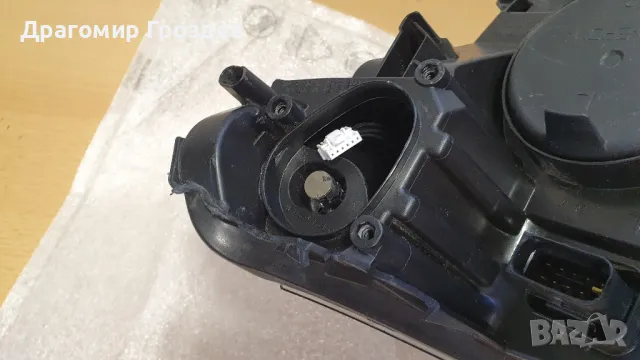 Оригинален десен фар с DRL за Peugeot 308 / Пежо 308 (2017-2021), снимка 14 - Части - 50229323