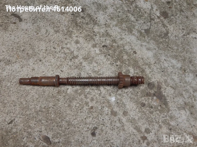 Винт за напречен супорт за струг 