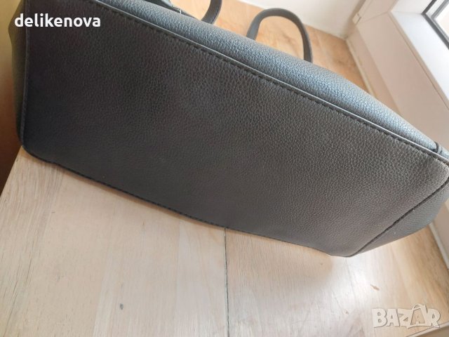 Guess. Original Голяма ежедневна  чанта, снимка 5 - Чанти - 41479499