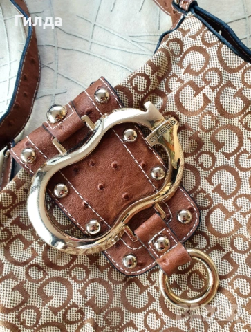 Guess оригинална чанта, снимка 3 - Чанти - 53337530