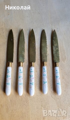 Изключително красиви и стари месингови ножчета с порцеланови дръжки, снимка 5 - Антикварни и старинни предмети - 41525993