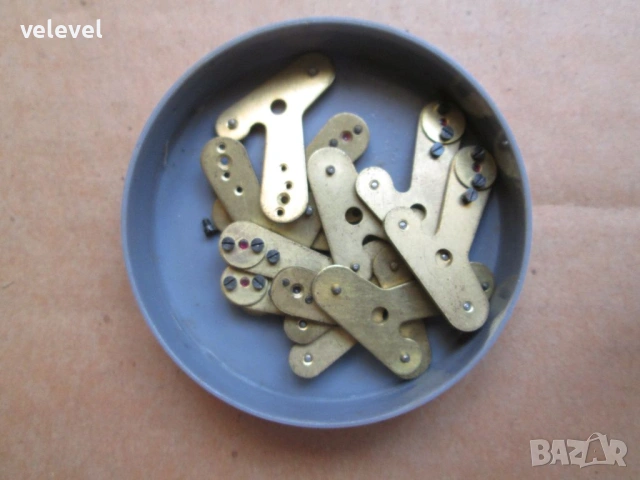 Лот за колекционери - часовници, части, литература, снимка 9 - Антикварни и старинни предмети - 53654104