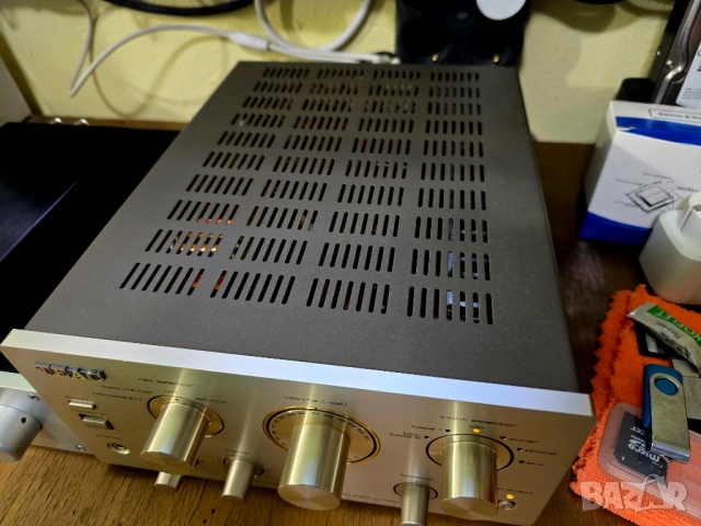 Усилвател Teac A-H300, снимка 3 - Ресийвъри, усилватели, смесителни пултове - 51952792