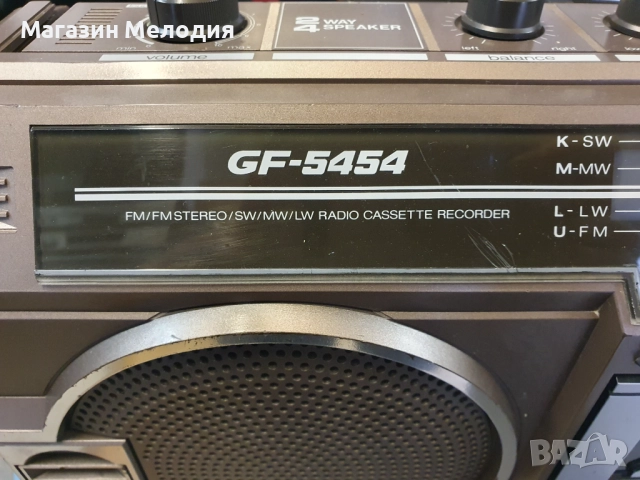 Радиокасетофон SHARP GF-5454 В перфектно техническо и много добро визуално състояние., снимка 12 - Радиокасетофони, транзистори - 51769782