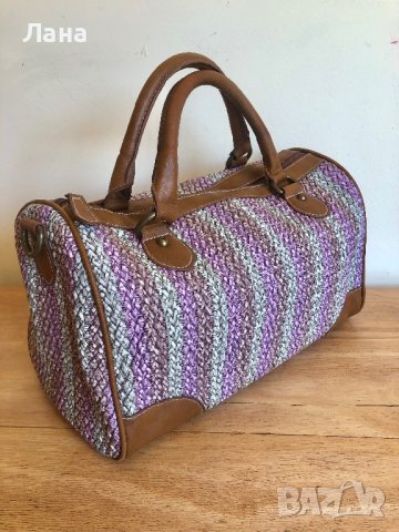 Дамска чанта, снимка 2 - Чанти - 44444991