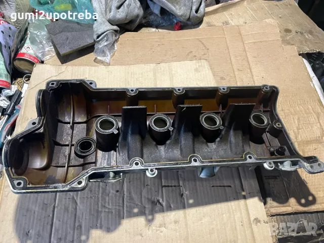 Капак на Клапани Лява Страна 94810513603 Porsche Cayenne 957 4,8 V8, снимка 5 - Части - 49816952