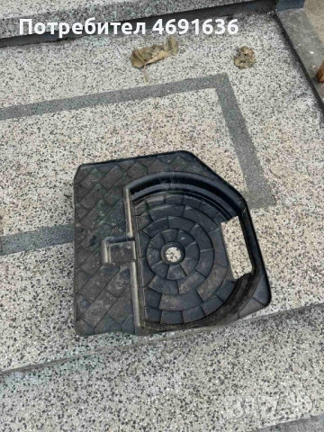 Декорация в багажника на Ауди Audi A4 B8 само за 20лв.