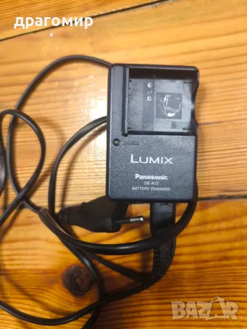 LUMIX Panasonic DE -A12 BATTERY CHARGER 