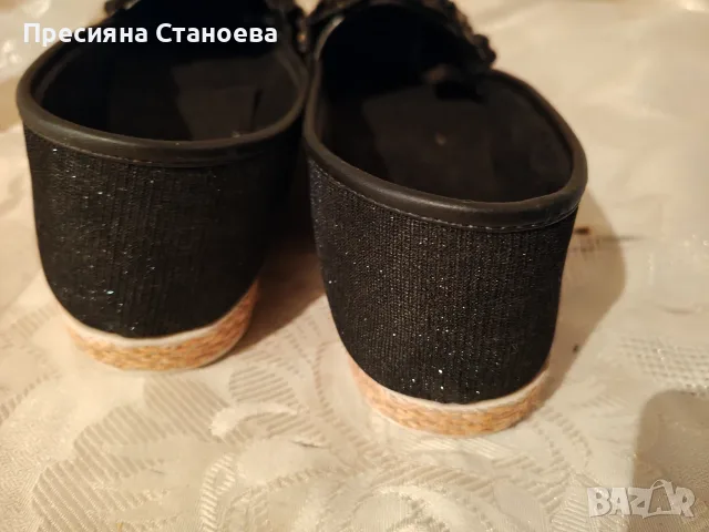 Дамски черни еспадрили с декоративни цветя, снимка 5 - Дамски ежедневни обувки - 56218142