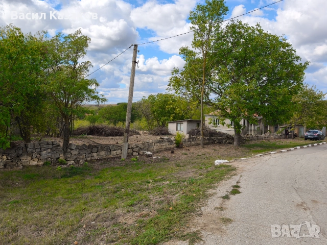 УПИ 2440кв.м. с. Момчилово с ток и вода, снимка 12 - Парцели - 52636714
