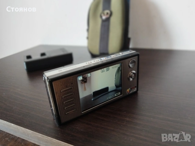 Камера Kodak EasyShare V570 Dual Lens 5MP 5x Optical Zoom
, снимка 8 - Фотоапарати - 27204674