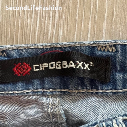 Дамски тесни дънки Cipo & Baxx с ниска талия, размер 25/34, синьо-избелели, снимка 3 - Дънки - 52574712