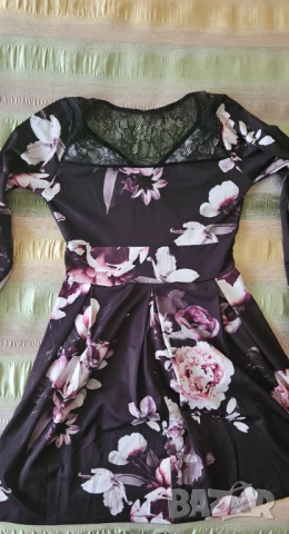 Три рокли размер S/M, снимка 3 - Рокли - 50450019