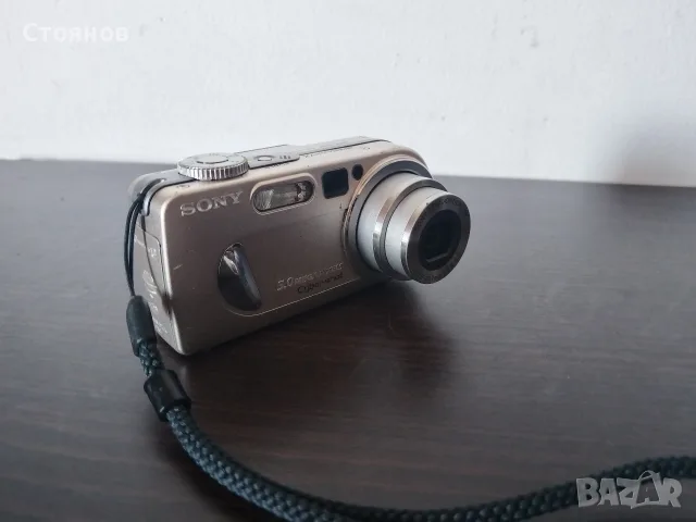 Камера SONY Cyber-shot DSC-P10 Japan , снимка 10 - Фотоапарати - 55986380