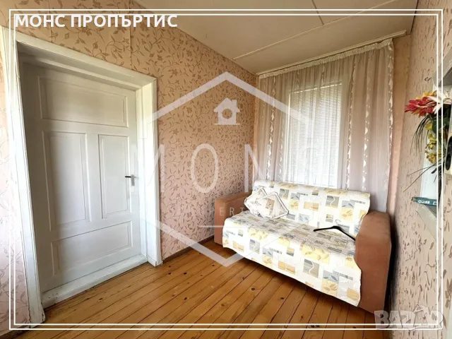Продава се двуетажна обзаведена къща в с. Кардам, обл. Търговище, снимка 5 - Къщи - 56130540