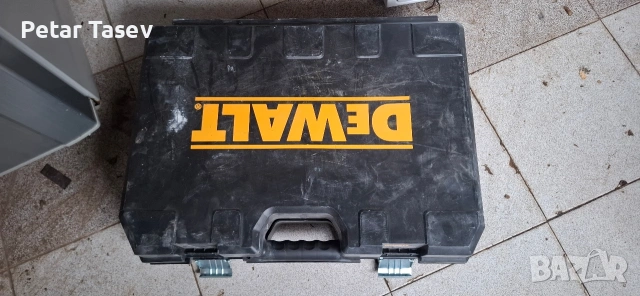 Акумулаторна диамантено-пробивна машина DeWALT с 2бр батерии и зарядно, снимка 5 - Винтоверти - 53557685