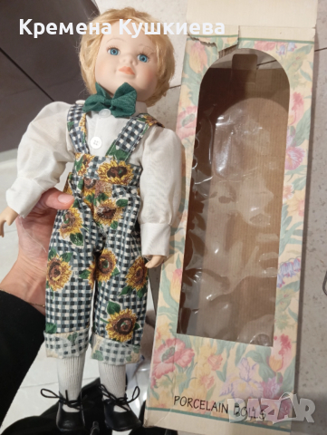 Колекционерска порцеланова кукла , снимка 2 - Колекции - 52443556