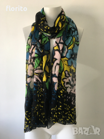 Escada шал коприна, снимка 4 - Шалове - 36240749