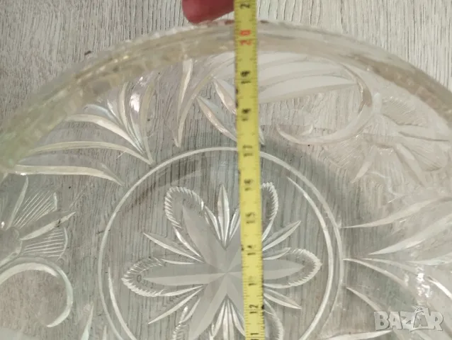 Кристална купа, снимка 3 - Прибори за хранене, готвене и сервиране - 47590228