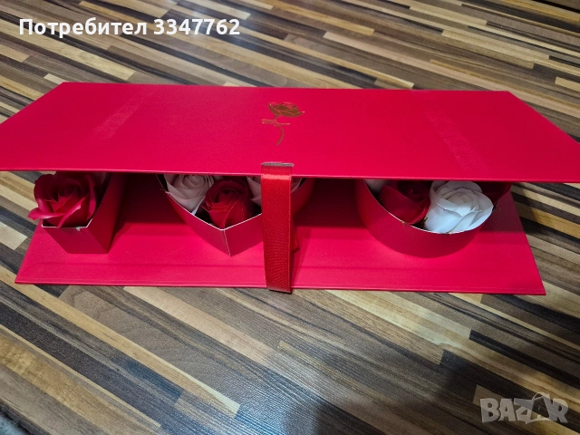 Кутия с Рози , снимка 4 - Изкуствени цветя - 53434443