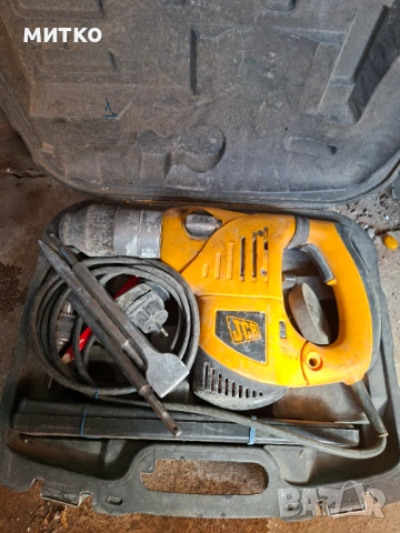 Перфоратор JCB