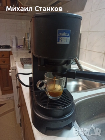 Кафе машина Лаваца , снимка 2 - Кафемашини - 53219957