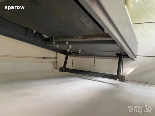 Професионална бягаща пътека Technogym, снимка 5 - Фитнес уреди - 50513036