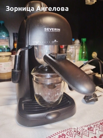 Кафемашина SEVERIN – еспресо + пара за мляко.За еспресо, капучино, лате. Закупена е от Германия. 