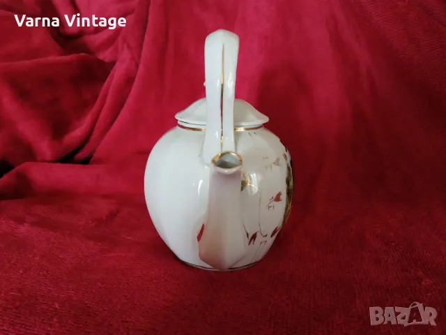 Колекционерски декоративен порцеланов чайник. Германия. марк., снимка 2 - Антикварни и старинни предмети - 49420678