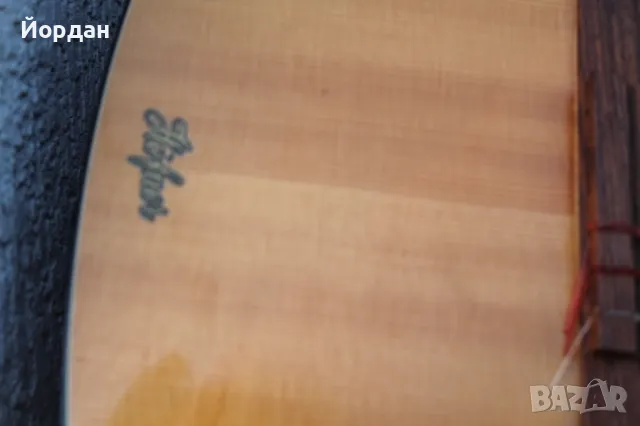 Немска акустична китара ''Hofner'', снимка 4 - Китари - 47356584