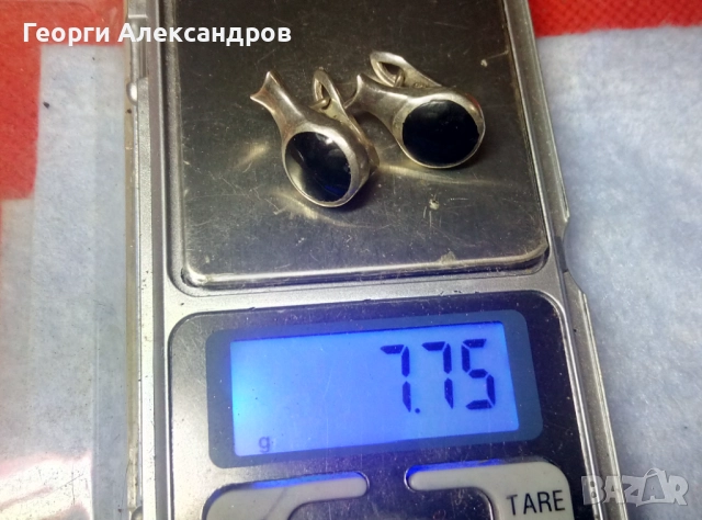 СРЕБЪРНИ БИЖУТА - Шармантни Английски СРЕБЪРНИ ОБЕЦИ Сребро 925 с Шлифован Черен Оникс, снимка 5 - Обеци - 52678575