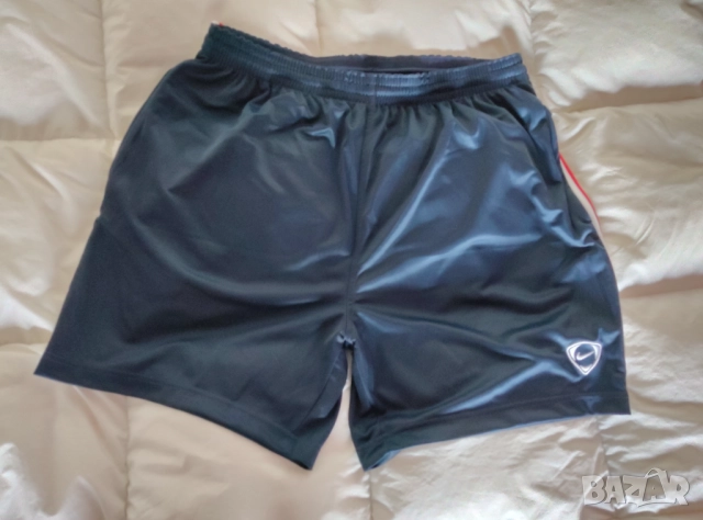 Оригинални баскетболни шорти NIKE, размер XXL