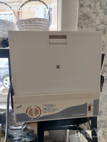 Свободностояща малка съдомиялна в добро състояние