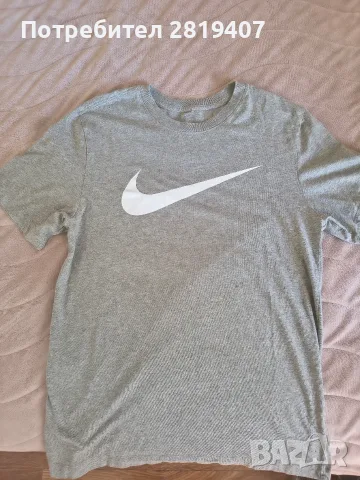 тениска Nike s-размер