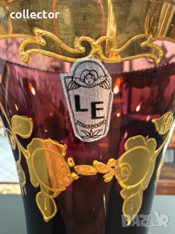 Френска рубинена кристална ваза с позлата. №7917, снимка 3 - Антикварни и старинни предмети - 53681655