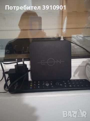 Рон смарт устройство+ дистанционно , снимка 2 - Приемници и антени - 52862552