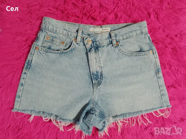 Къси дънкови панталонки Stradivarius 36н, снимка 3 - Къси панталони и бермуди - 49677924