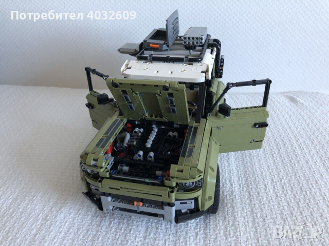 LEGO Technic Land Rover Defender 2573 части/елемента, снимка 3 - Конструктори - 44796348