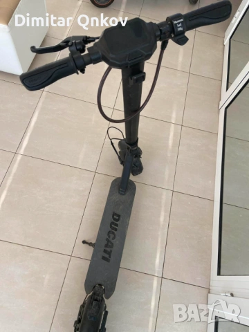 Електирически скутер - тротинетка DUCATI PRO-II PLUS TS, снимка 9 - Мотоциклети и мототехника - 53712487