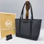 Michael Kors Дамска Чанта - Различни Цветове Код SK2227, снимка 12