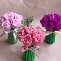 Ръчно изработени ароматни свещи”Букет от рози”, снимка 2 - Декорация за дома - 39399099