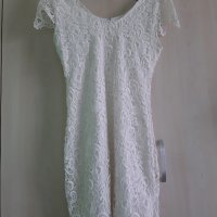 Бяла рокля Only , снимка 1 - Рокли - 44444374