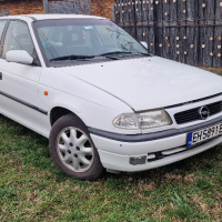 Opel Astra 1.4 16V 66kw, снимка 1 - Автомобили и джипове - 44628486