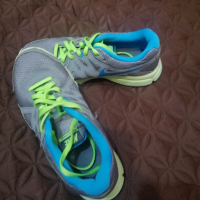 Дамски маратонки Nike, снимка 5 - Маратонки - 36398184