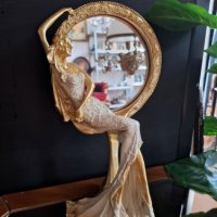 Декоративна статуетка момиче настолно огледало, снимка 2 - Подаръци за жени - 41746489