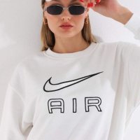 Дамски блузи Nike , снимка 4 - Блузи с дълъг ръкав и пуловери - 42696869